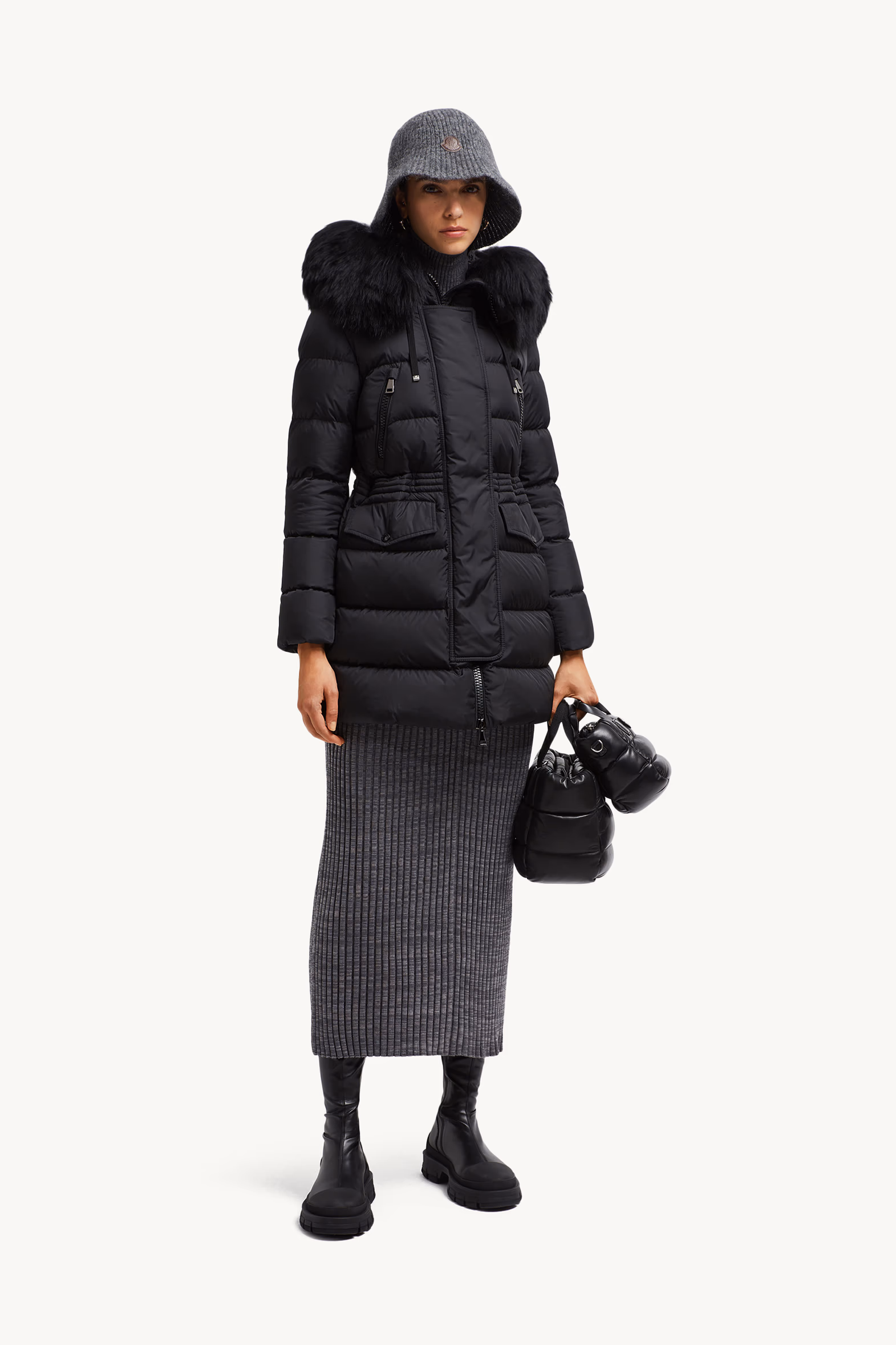 Doudoune longue à capuche bordée de shearling Aphroti Femmes Noir Moncler 0